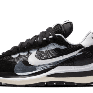 nike vaporwaffle sacai black white
