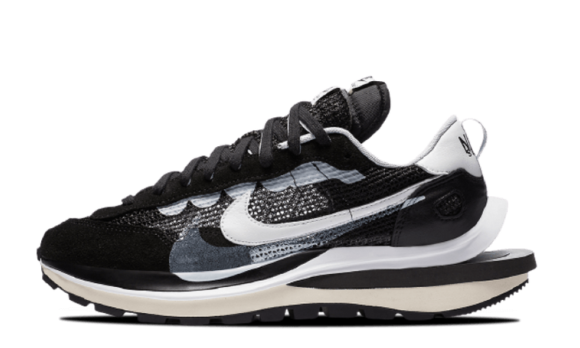nike vaporwaffle sacai black white