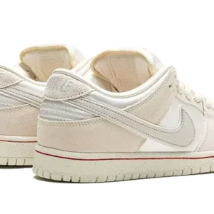 nike dunk low medium olive (copy)