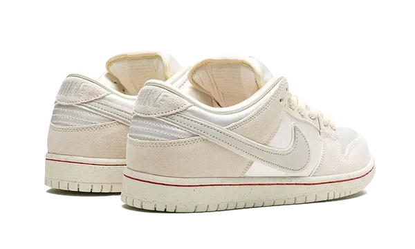 nike dunk low medium olive (copy)