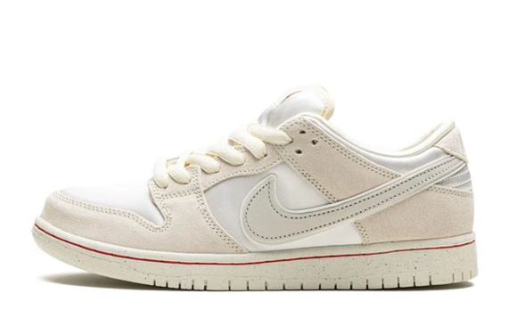 nike dunk low medium olive (copy)