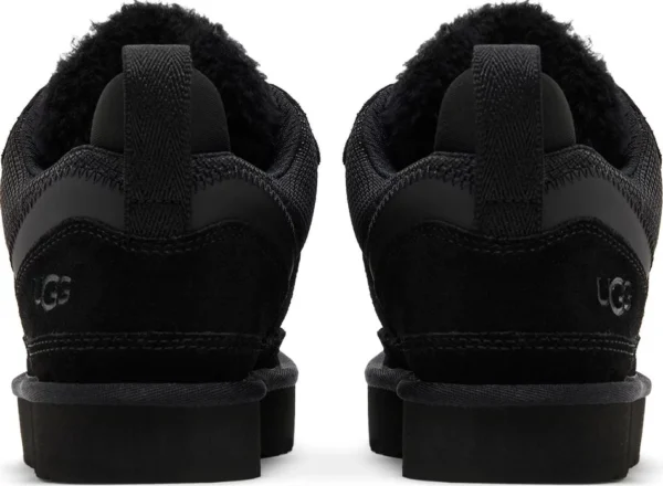 ugg lowmel sand (copy)